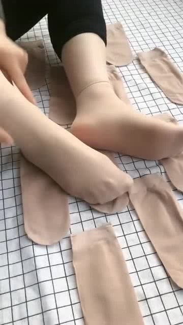 襪子的選擇與保養(yǎng) 從材質到穿搭的全方位指南